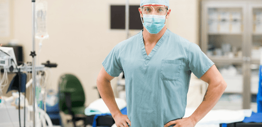 Chirurgien pour opération de la hanche