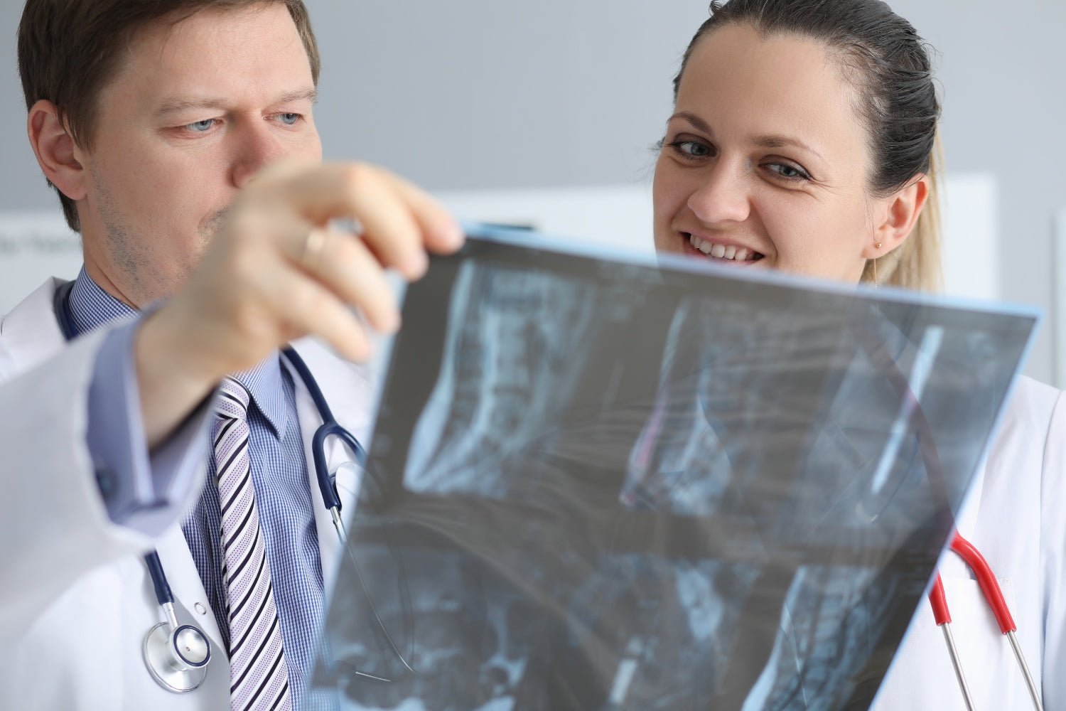 5 questions sur la Spondylarthrite ankylosante - Cellsius | L’Orthopédie au service de votre bien-être