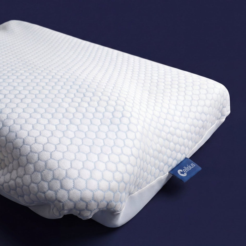 Taie d'oreiller fraîche et pratique (système drap housse) - Pose rapide, nuits fraîches - Cellsius | L’Orthopédie au service de votre bien - être